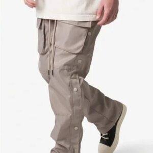 MNML Size 34 Light Brown Cargo Pants BRAND NEW GRAY